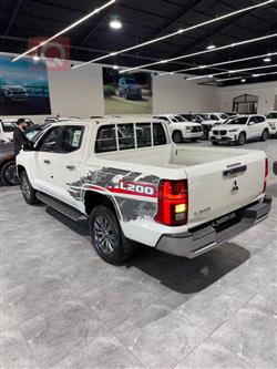 ميتسوبيشي L200
